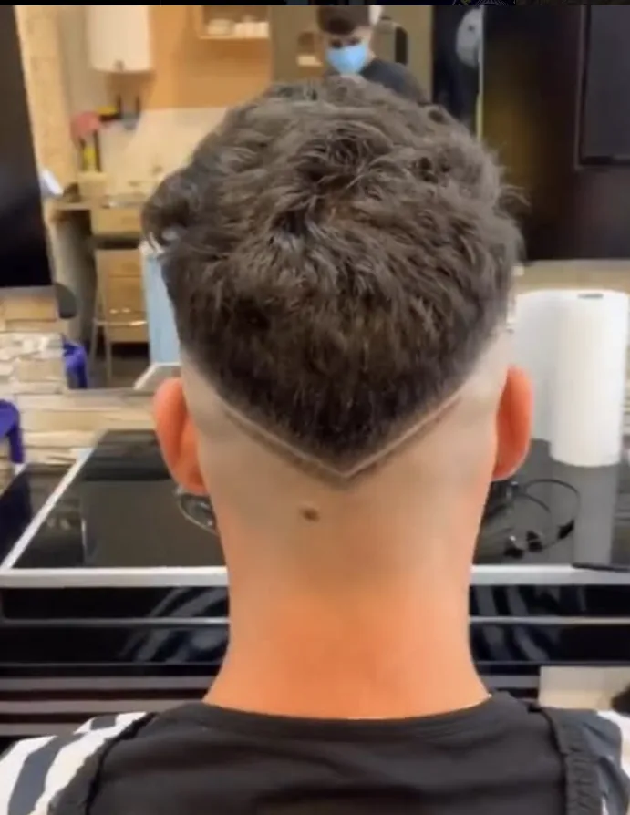 Moderner Herrenhaarschnitt – Styling